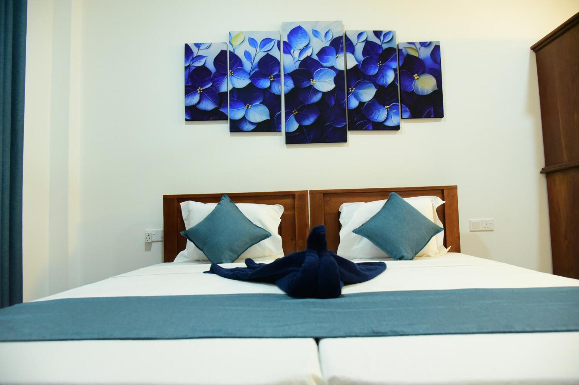 Di Sicuro Tourist Inn Hikkaduwa Extérieur photo