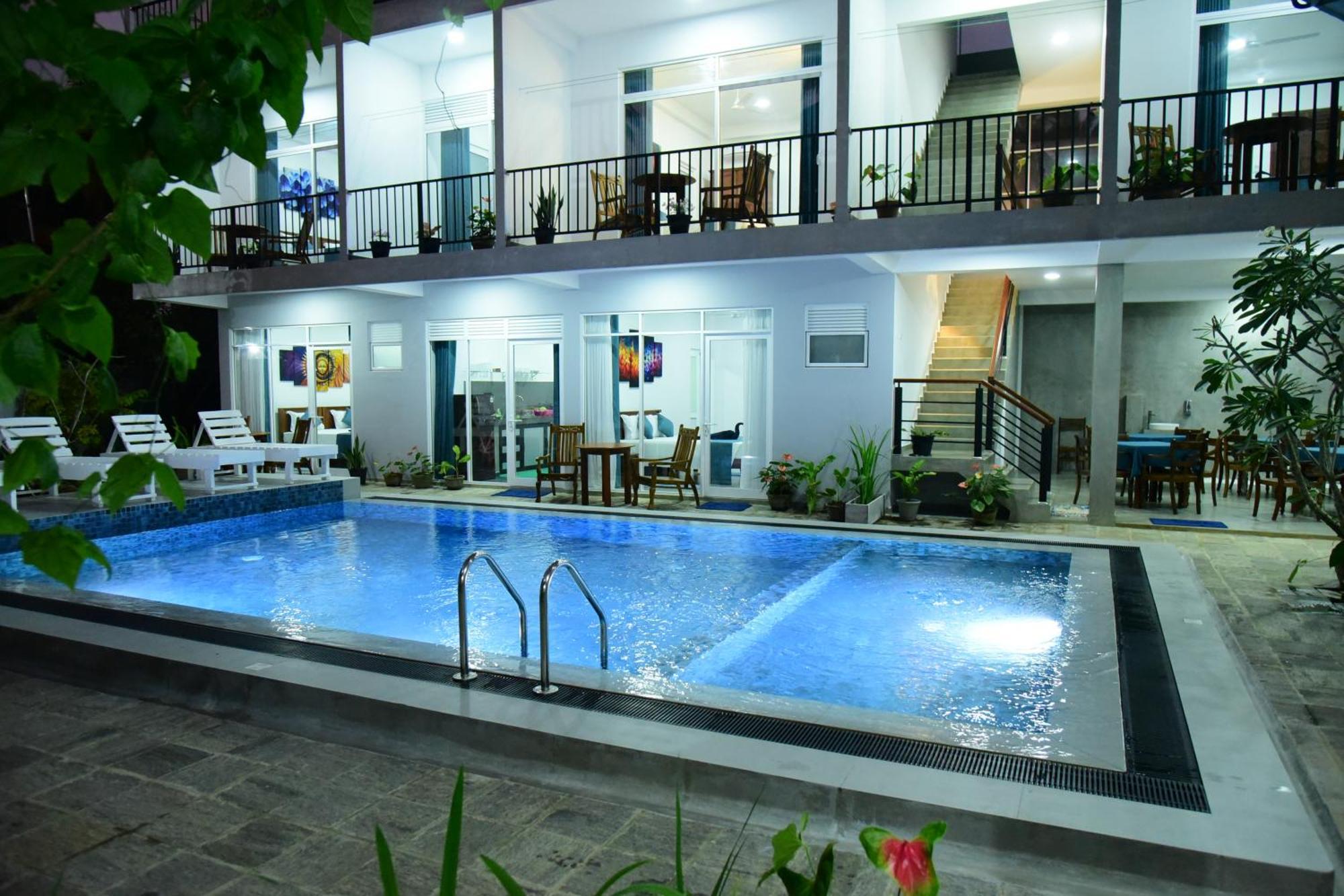 Di Sicuro Tourist Inn Hikkaduwa Extérieur photo