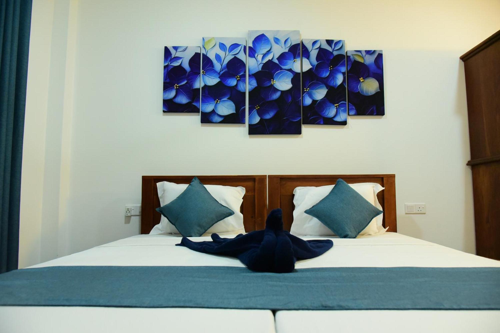 Di Sicuro Tourist Inn Hikkaduwa Extérieur photo