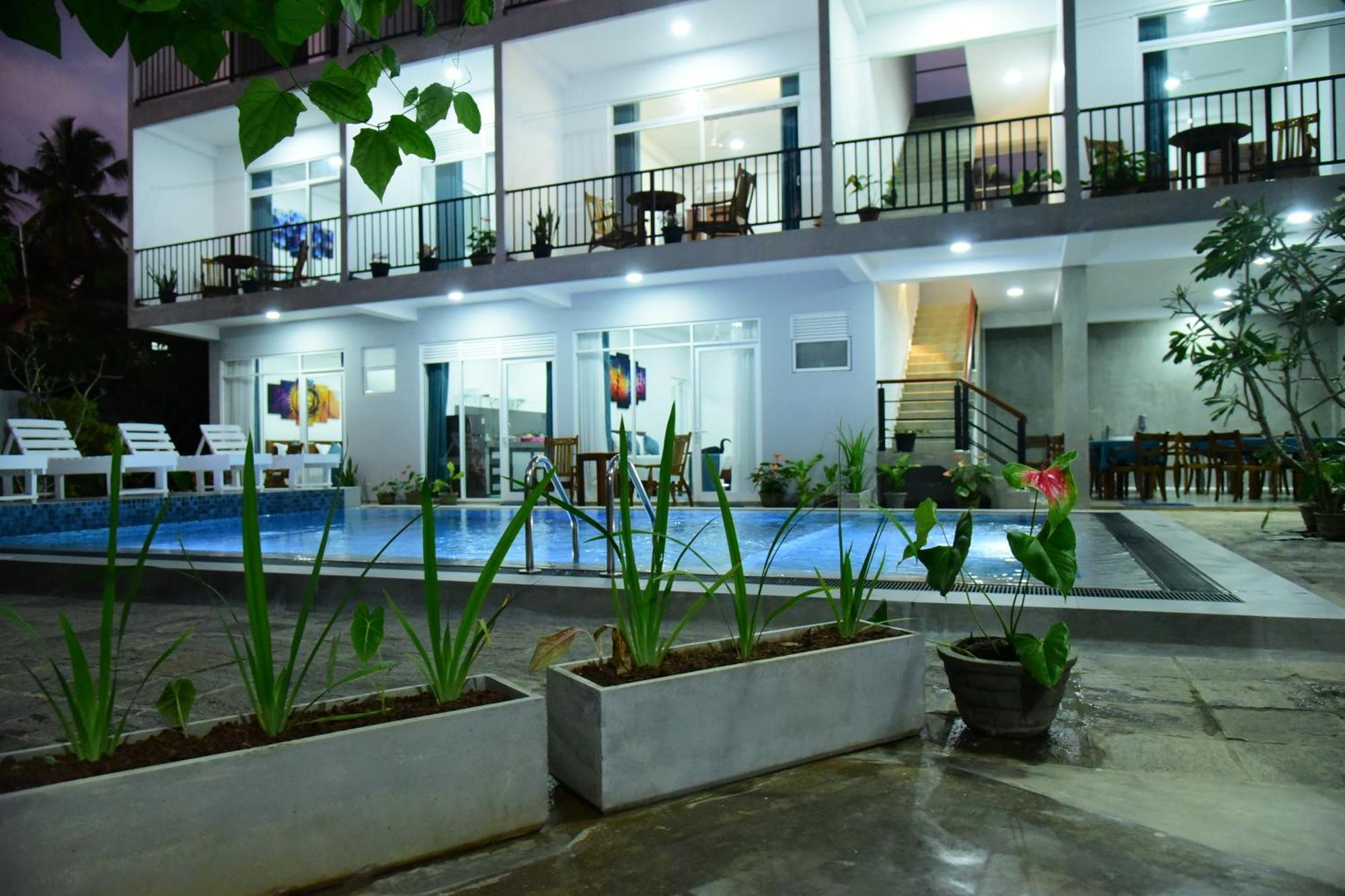 Di Sicuro Tourist Inn Hikkaduwa Extérieur photo