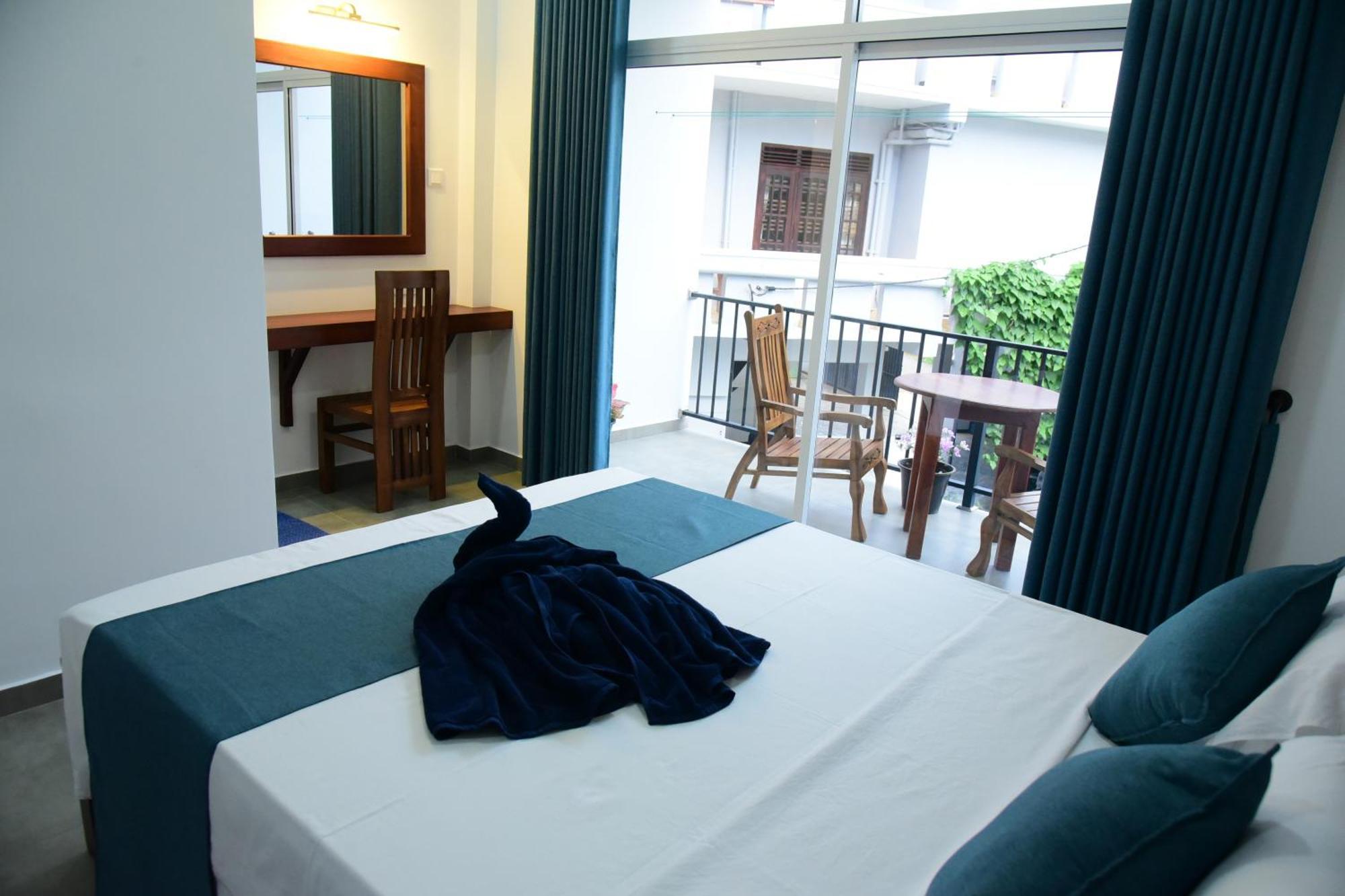 Di Sicuro Tourist Inn Hikkaduwa Extérieur photo