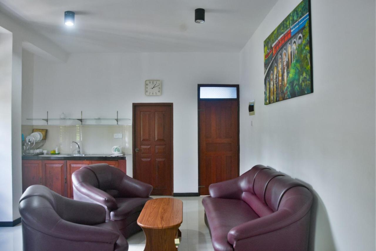 Di Sicuro Tourist Inn Hikkaduwa Extérieur photo